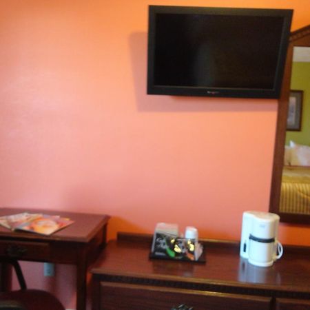 Royal Inn & Suites Tunica Exterior photo