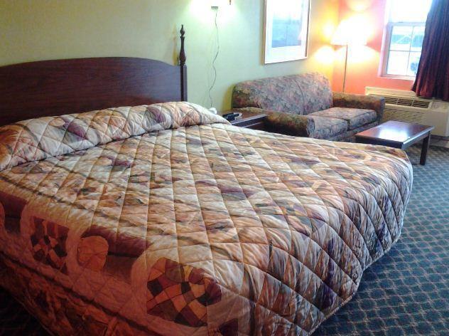 Royal Inn & Suites Tunica Room photo